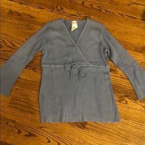 Woman’s maternity sweater